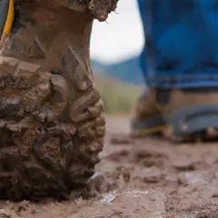 Scarpe da montagna: la guida definitiva per scegliere il tuo alleato