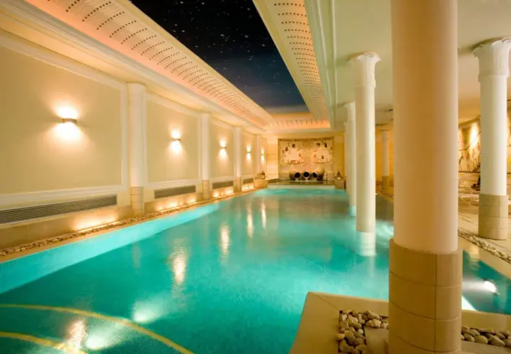 Hotel Victoria Torino: Lusso, Spa Esclusiva e Charme nel Cuore