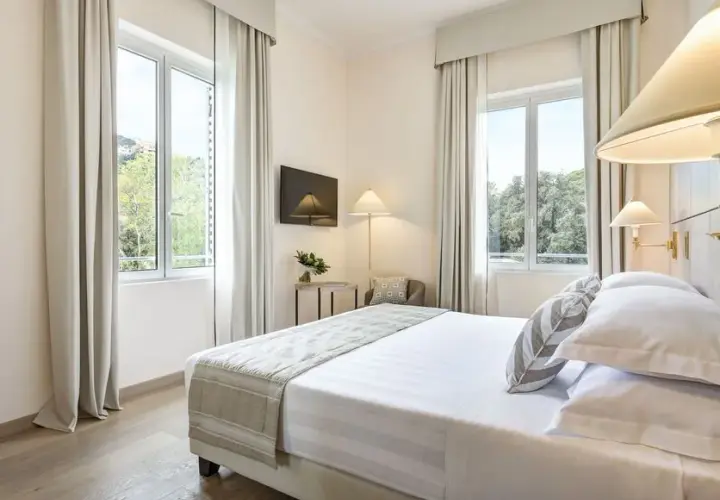 Grand Hotel Arenzano: L'Icona Liberty per il Tuo Soggiorno Perfetto