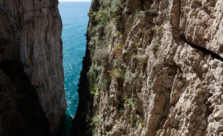 Montagna Spaccata Gaeta: guida completa per una visita indimenticabile