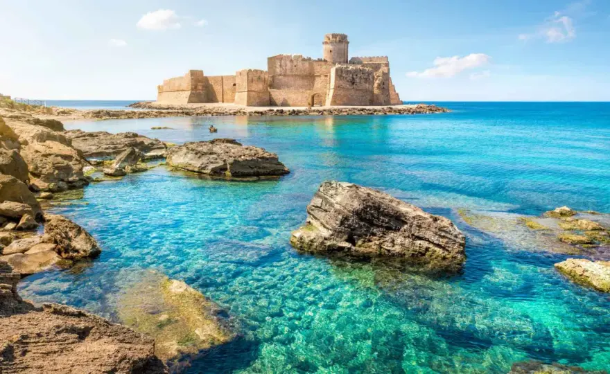 Spiagge Italia: Trova la tua vacanza al mare perfetta con la guida