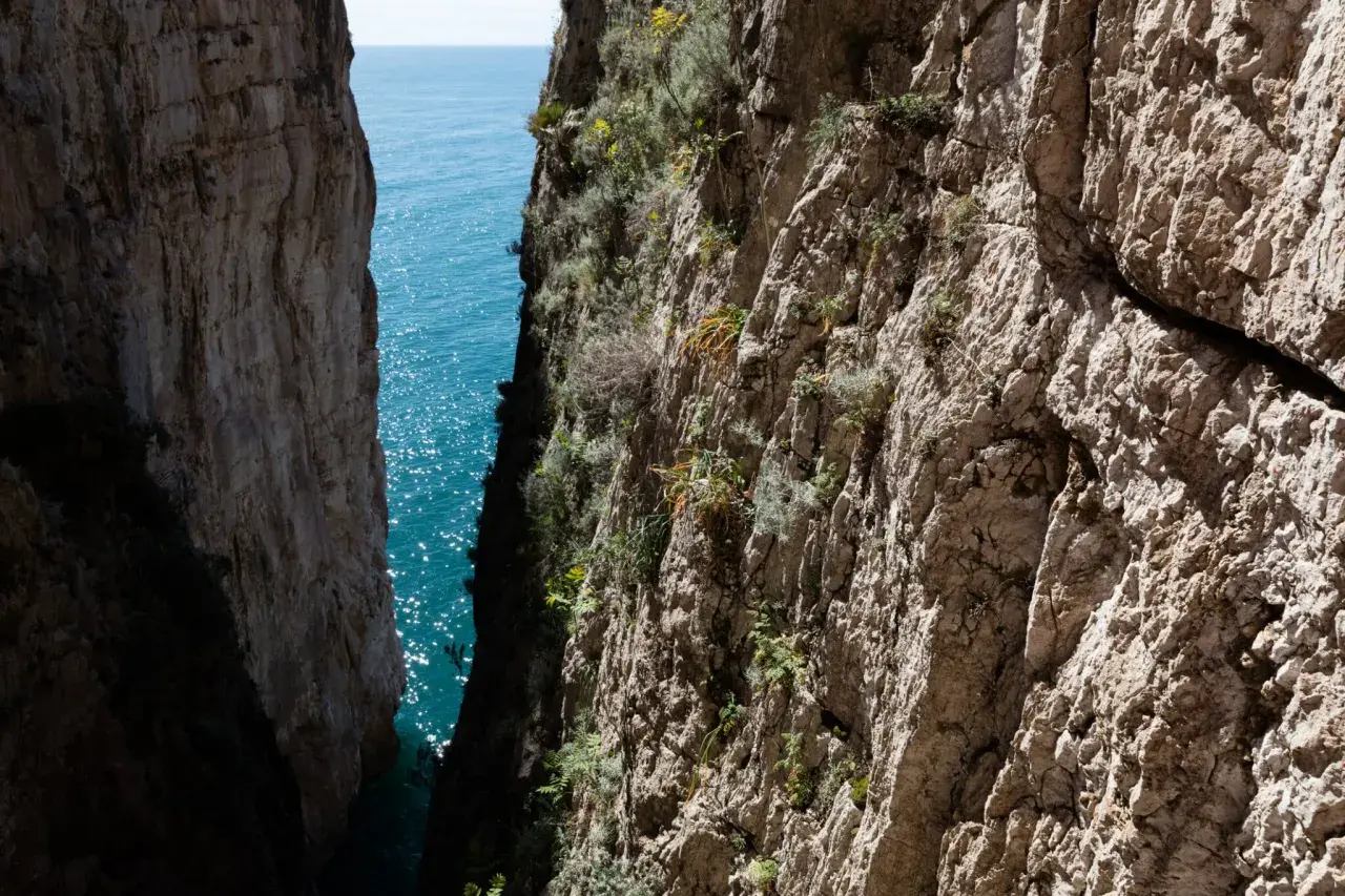 Montagna Spaccata Gaeta: guida completa per una visita indimenticabile