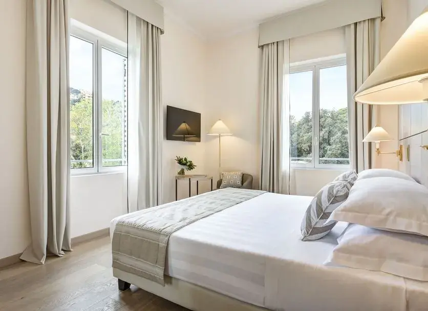 Grand Hotel Arenzano: L'Icona Liberty per il Tuo Soggiorno Perfetto